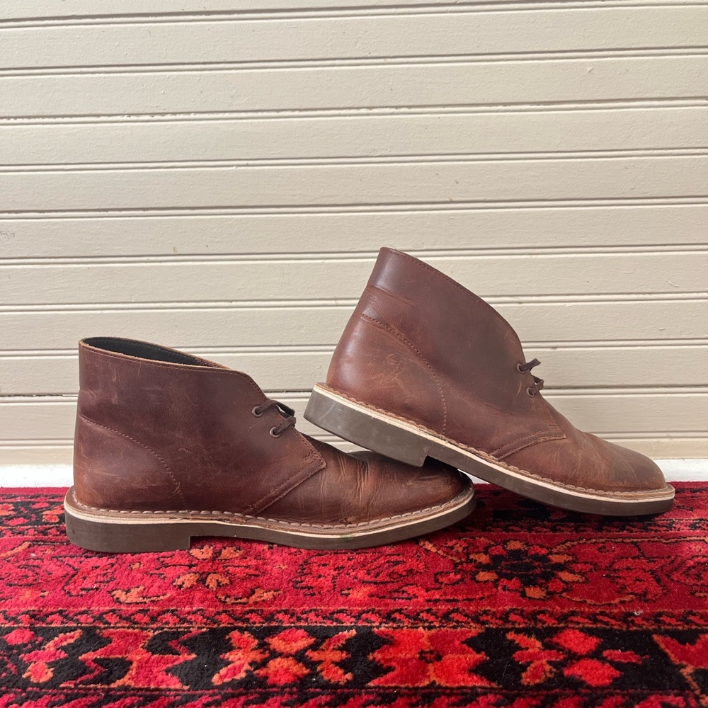 Clark’s men’s leather Desert Boots, size 8.5